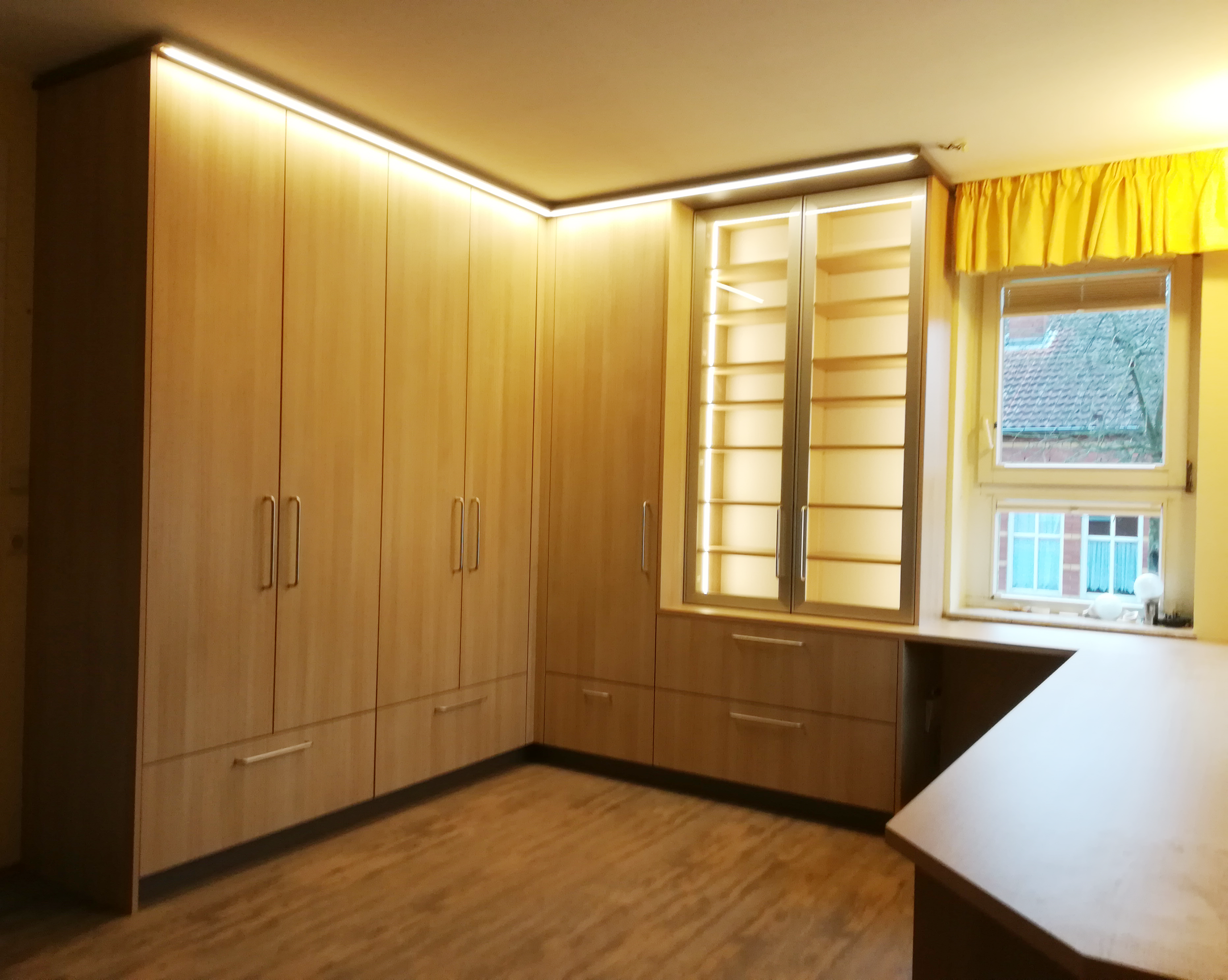 Tischlerei T&M-Möbeldesign Tisch-3